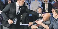 Аплодисменты - по команде, злодеи - на зарплате, а драки - строго раз в квартал